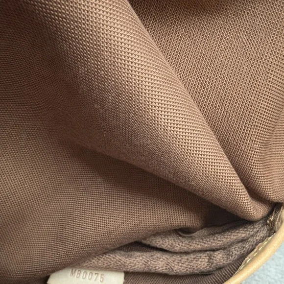 Louis Vuitton Monogram Cartouchière MM Crossbody Bag - Picture 4 of 8